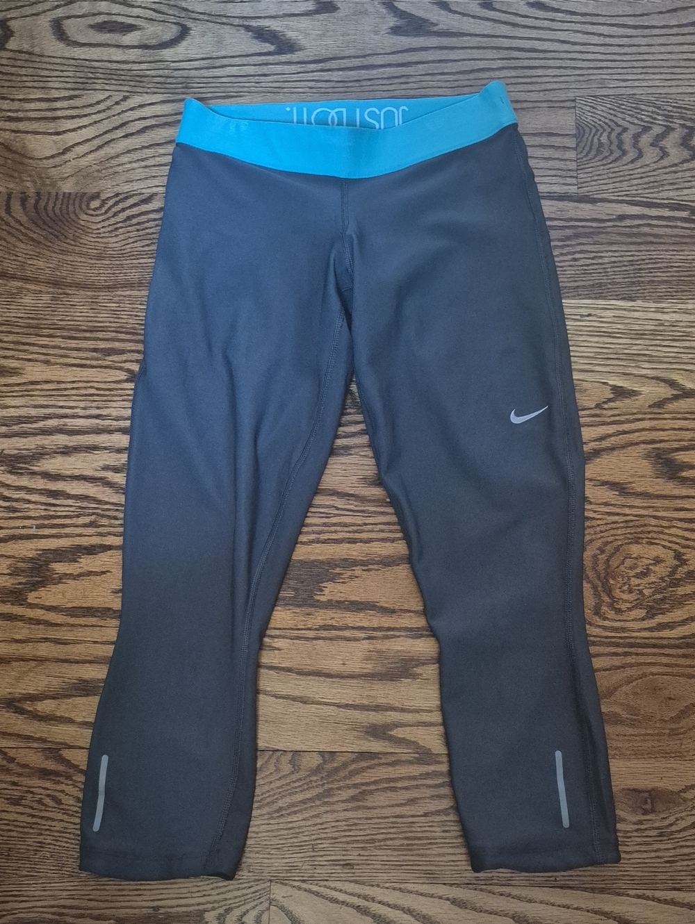 Nike Grey Capri Leggings with Teal Waistband